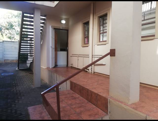 2 BEDROOM FLAT FOR SALE IN SUNNYRIDGE